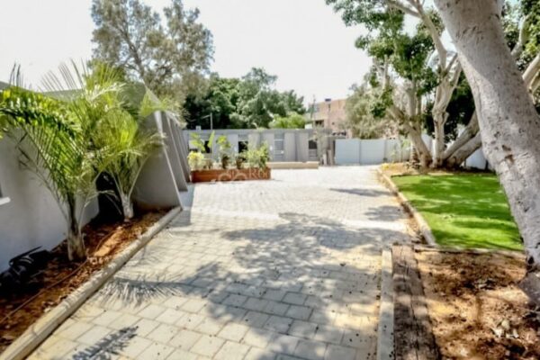 מקום בחוף הירוק