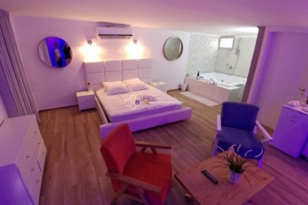 מקום בחוף הירוק