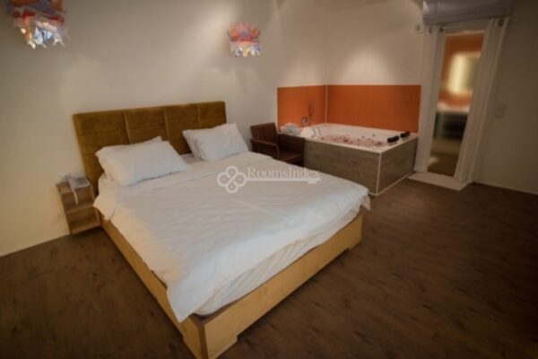 דרך הנרקיסים הצהובה