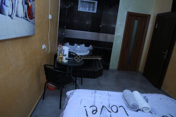 החדרים של טל