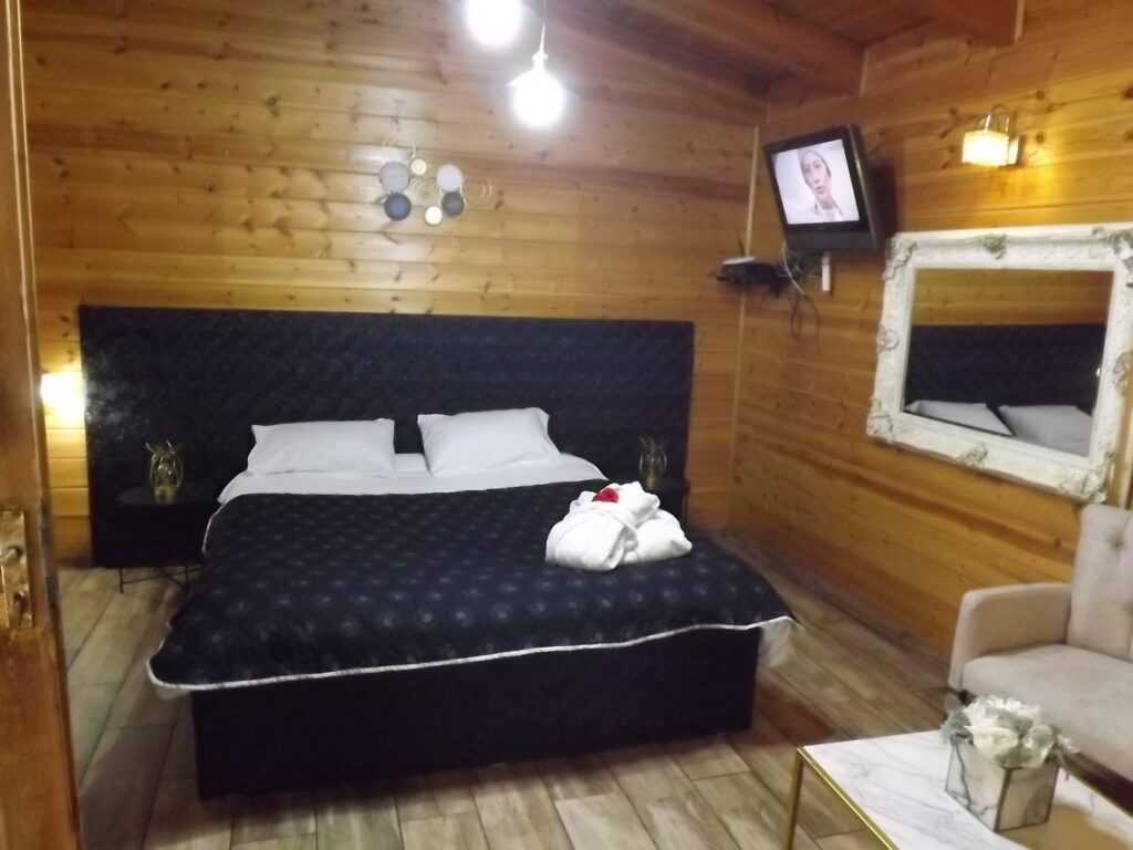 פנינת התכלת