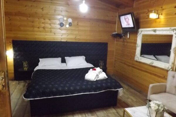 פנינת התכלת