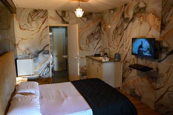 אדל רומס ירושלים