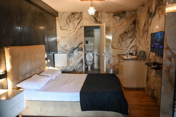 אדל רומס גילה