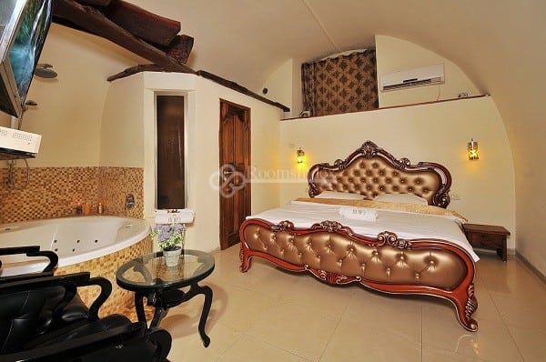 אחוזת כינורות