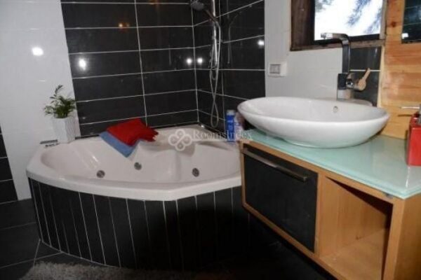 בוסתן הזית בנהריה