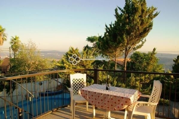 בית מצויינים