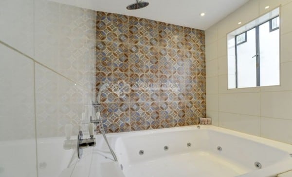 פנינת נווה צדק