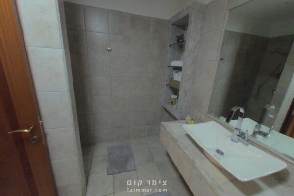 אחוזת כינורות