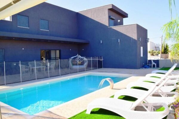 וילה בלוודר אדרת