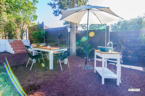 בית עץ עם נוף לכנרת