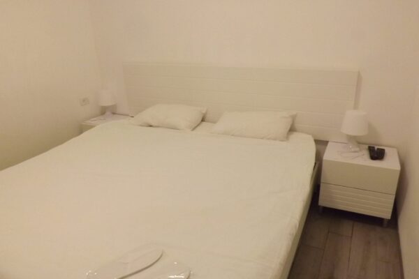 אהבה בשחקים נווה שאנן