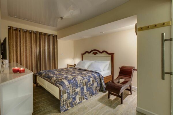 מלון טוקן TOUCAN