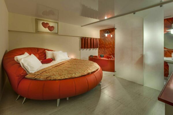 מלון טוקן TOUCAN