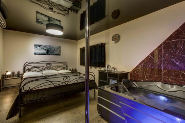 מלון טוקן TOUCAN