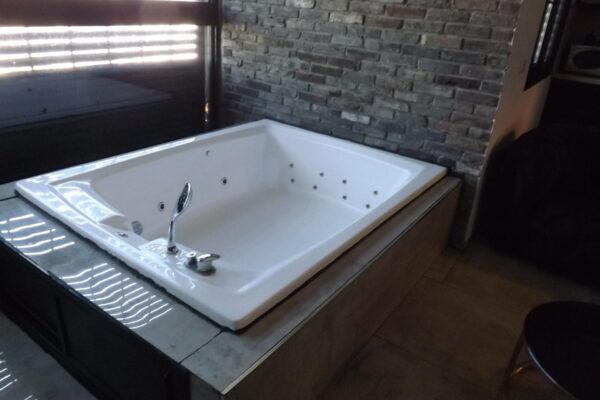 בלאק סוויט על הים