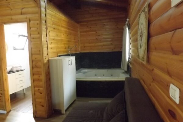 אחוזת בראשית