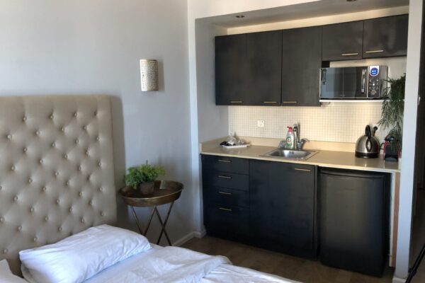 רומנטיקה מול הים