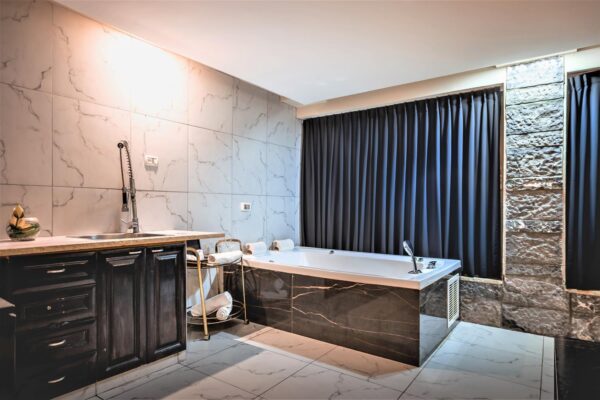 סוויטת דלוקס נצרת