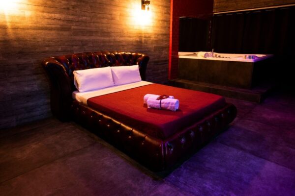 49 גוונים של אדום