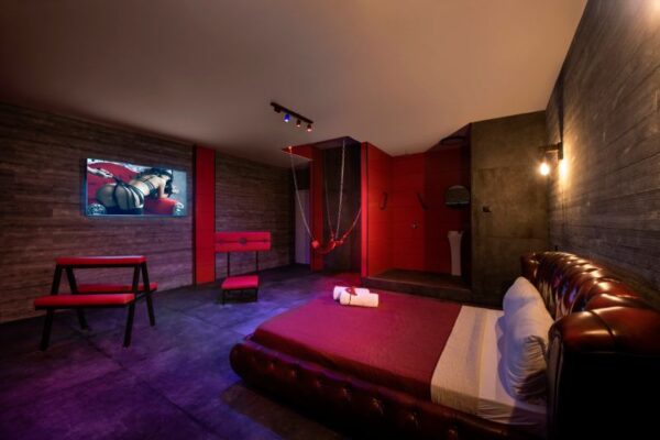 49 גוונים של אדום