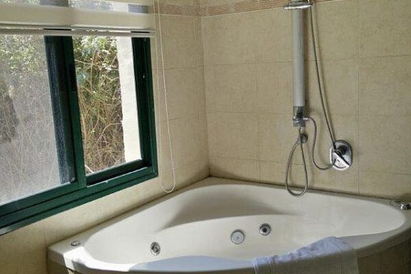 יקיר עין הוד