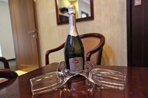 מלון האוס בפתח תקווה