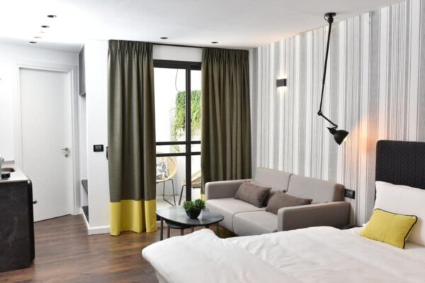 מלונית אם הדרך