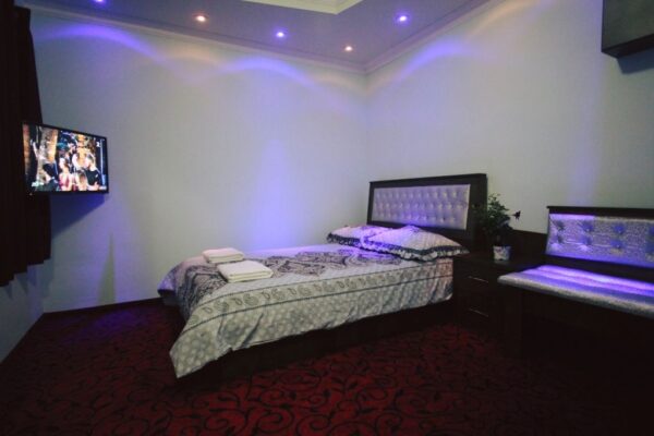 מלונית חמישה כוכבים