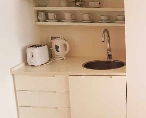 סייסטה מול הים