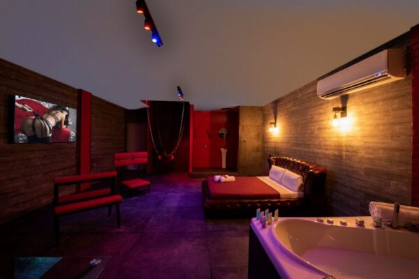 49 גוונים של אדום