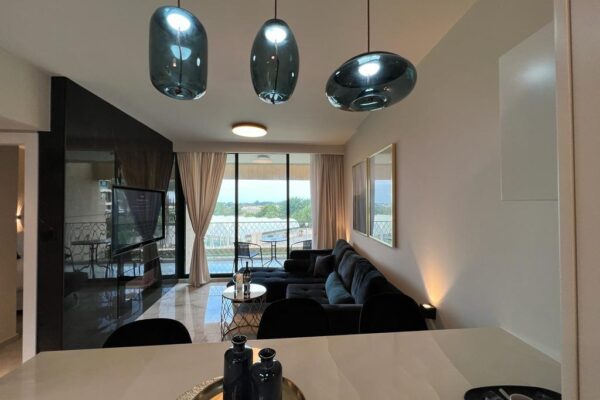 אהבה בקיסריה