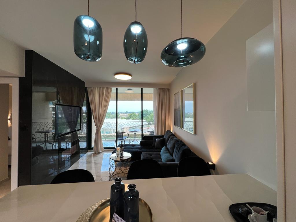 אהבה בקיסריה