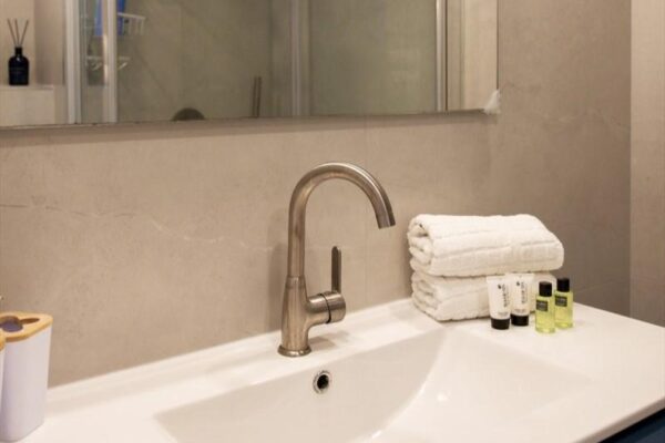 אהבה בקיסריה