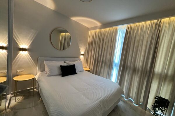 אהבה בקיסריה