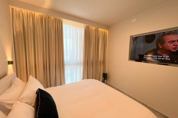 אהבה בקיסריה