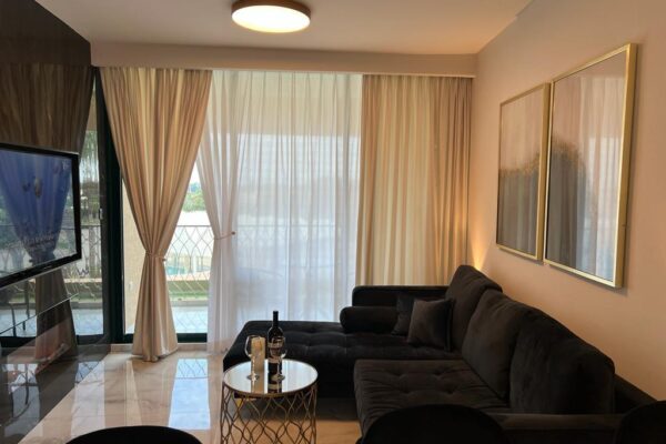 אהבה בקיסריה