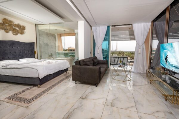 גולדן פלייס