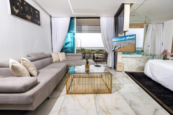 גולדן פלייס