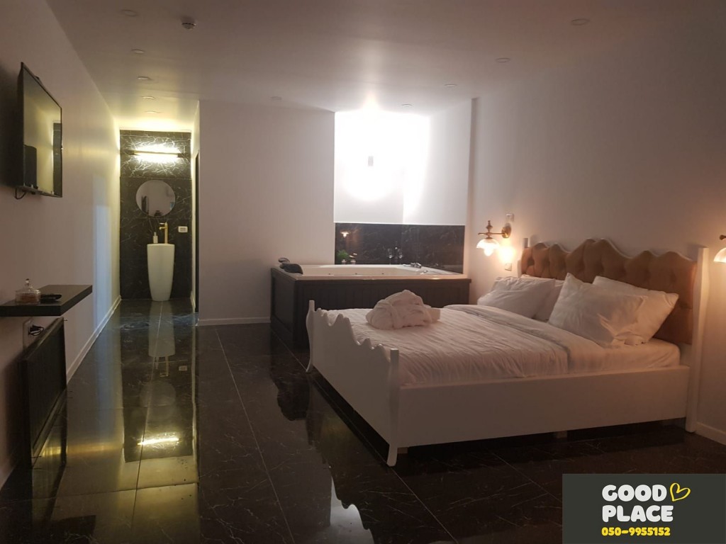 גוד פלייס Good Place