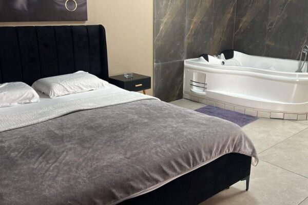 אגדה לשניים