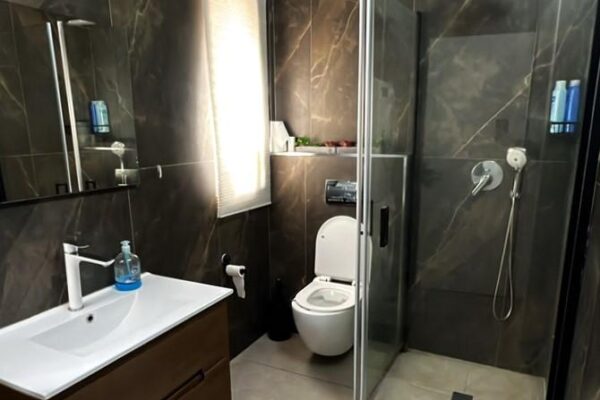 אגדה לשניים