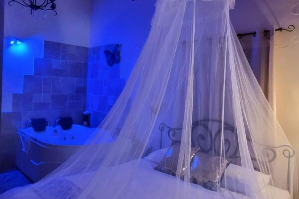 אהבה בשחקים