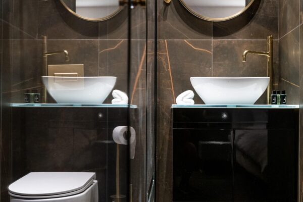 אהבה בשניים