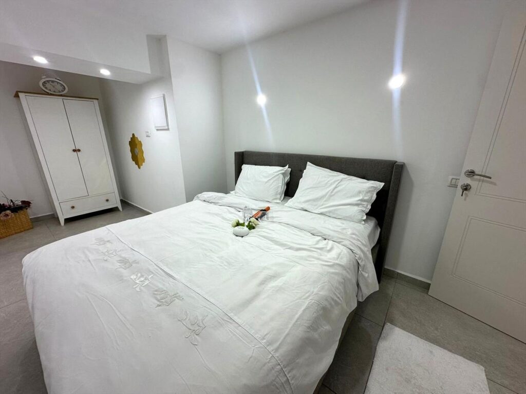 אהבה ליד הנחל