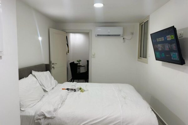 אהבה ליד הנחל