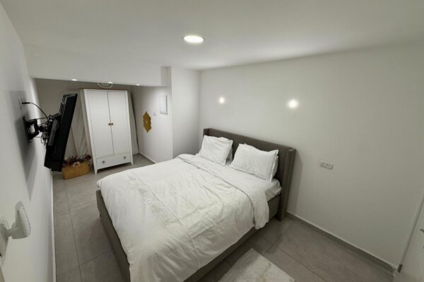 אהבה ליד הנחל