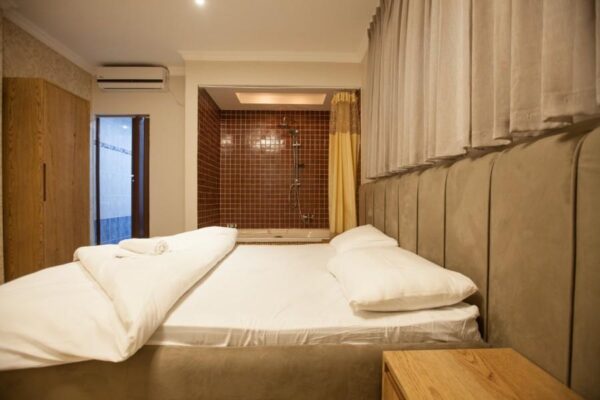 אחוזת האושר