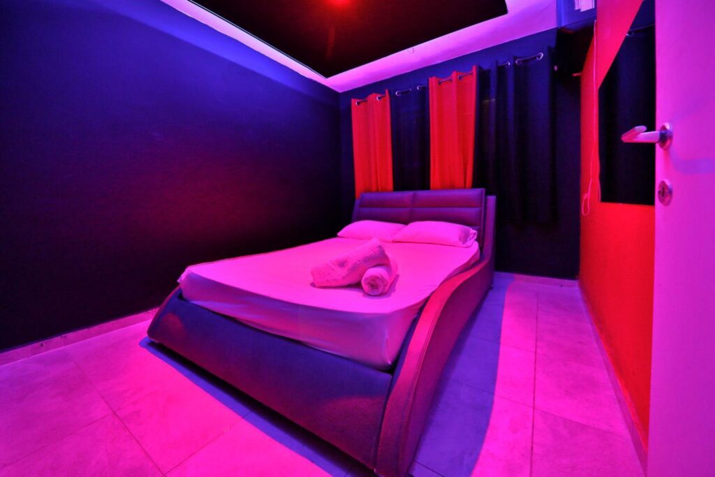 אמסטרדם בנוף הגליל