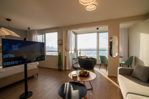 בריזה מול הים